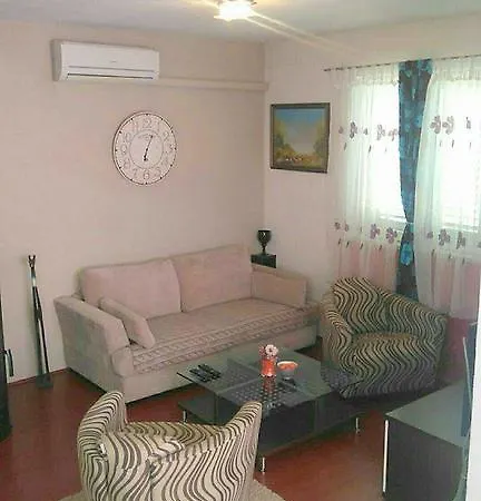 Holiday Paradiz Apartment